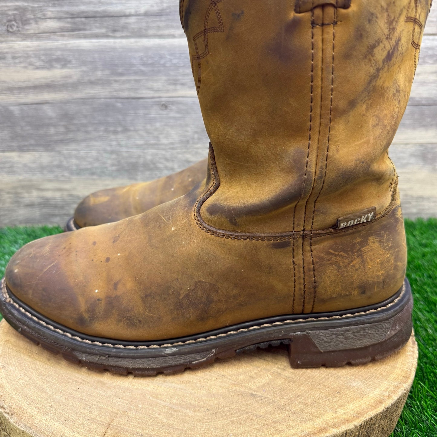Rocky Men - Size 11.5W - Tan Pull Up Cowboy Boots Style 106