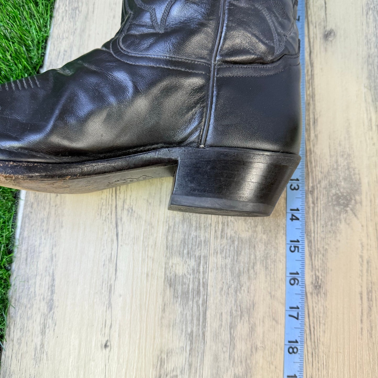 Tony Lama Men - Size 10.5D - Black Pampas Pull On Cowboy Boots VM2993