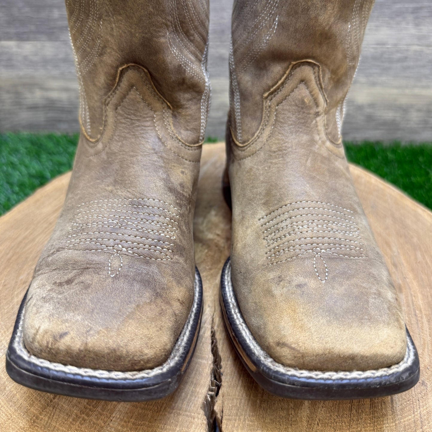 Ariat Youth - Size 2 - Tan Wiggle Room Square Toe Cowboy Boots Style 10035778