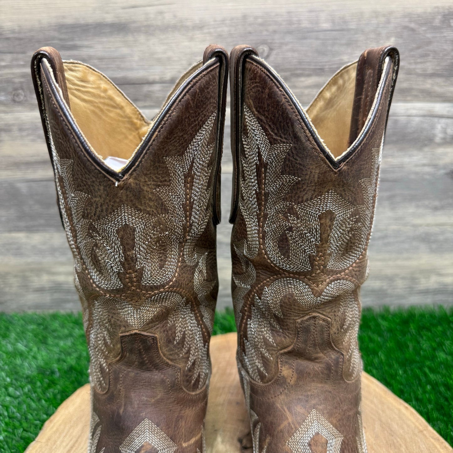 Corral Women - Size 7 - Distressed Tan Stitched Snip Toe Cowboy Boots G1902
