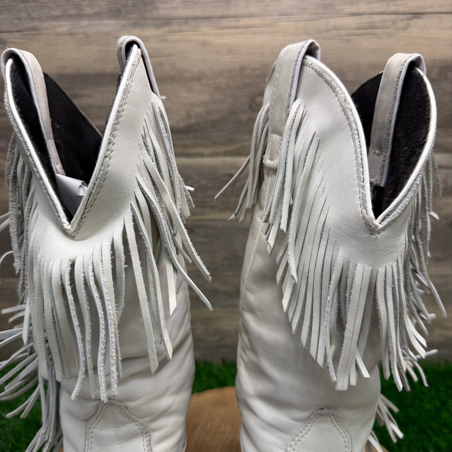 Capezio Women - Size 5M - Vintage White Fringe Toe Plate Cowboy Boots L699