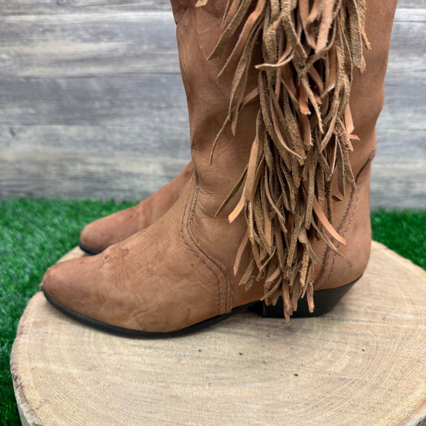 Poppies Women - Size 6.5 - Vintage Tan Fringe Suede Boots