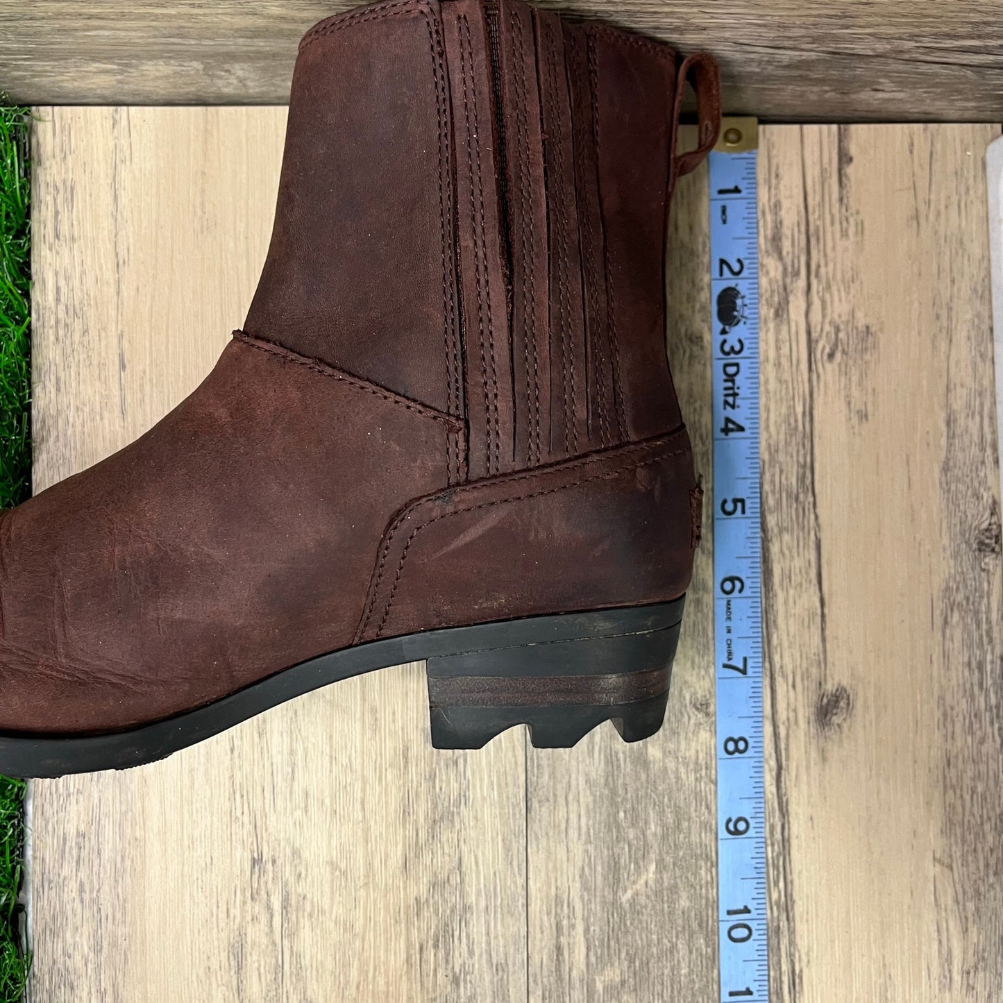 Sorel Women - Size 7.5 - Brown Lolla Chelsea Ankle Boots NL3078-908