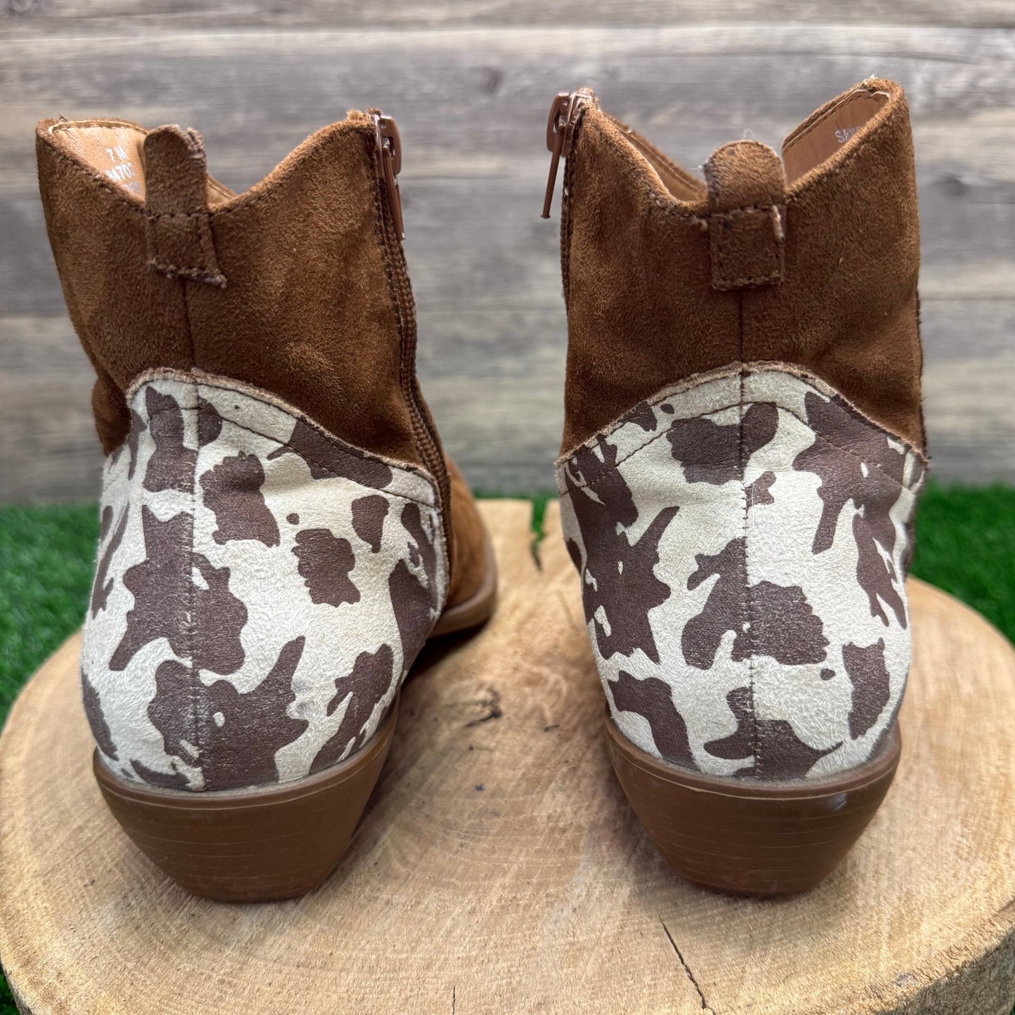 Flex West Women - Size 7M - Brown Cowprint Faux Leather Ankle Boots Sadie