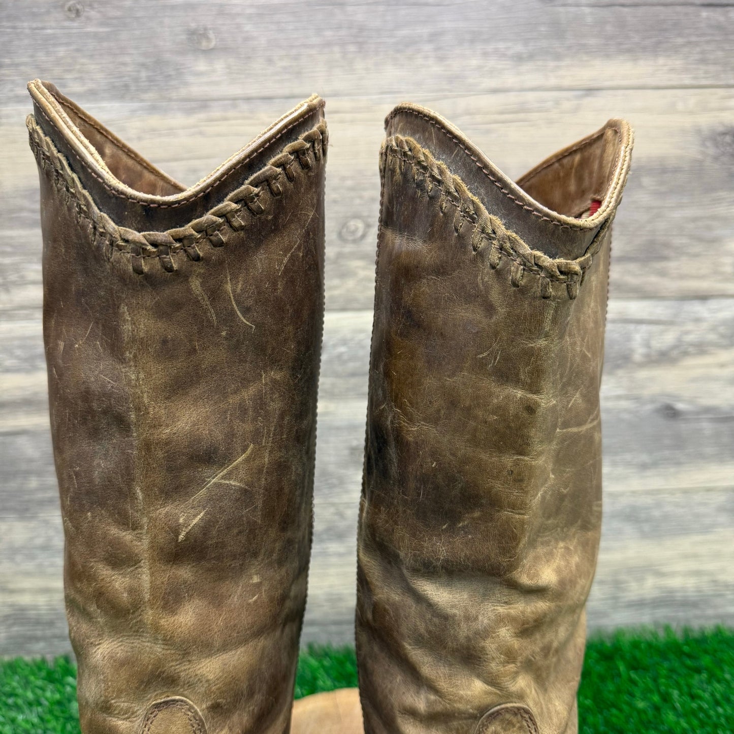 Zodiac Women - Size 9 - Vintage Tan Whip Stitch Cowboy Boots