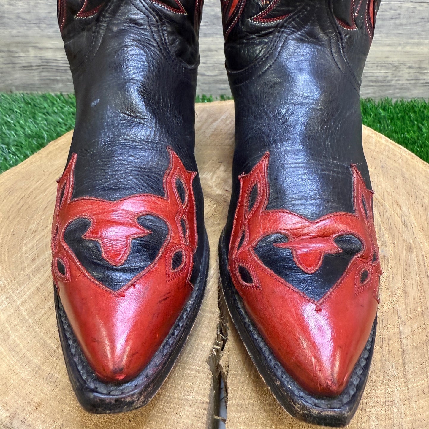 Dan Post Women - Size 7M - Vintage Black/Red Flame Cowboy Boots Style 14080