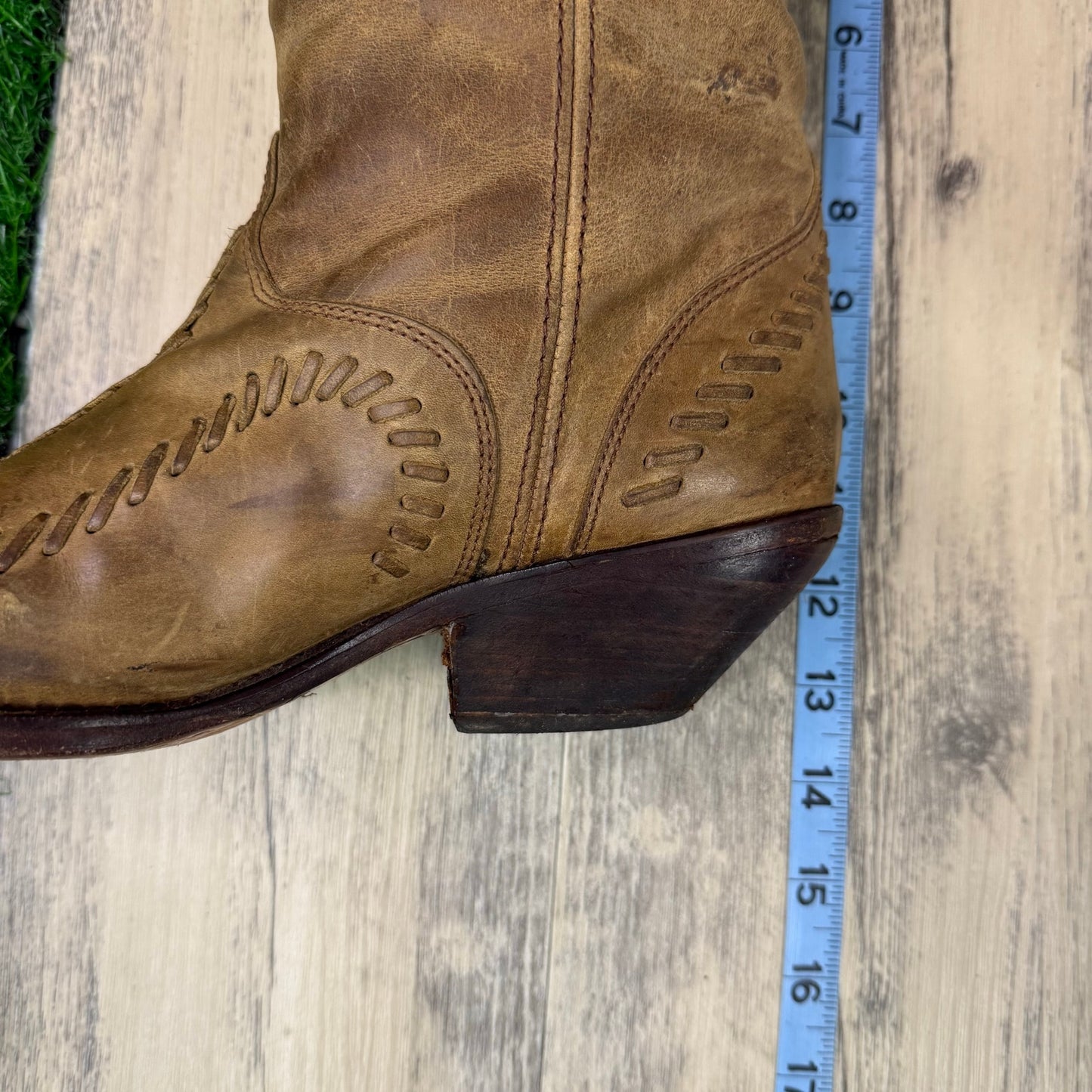 Zodiac Women - Size 9 - Vintage Tan Whip Stitch Cowboy Boots