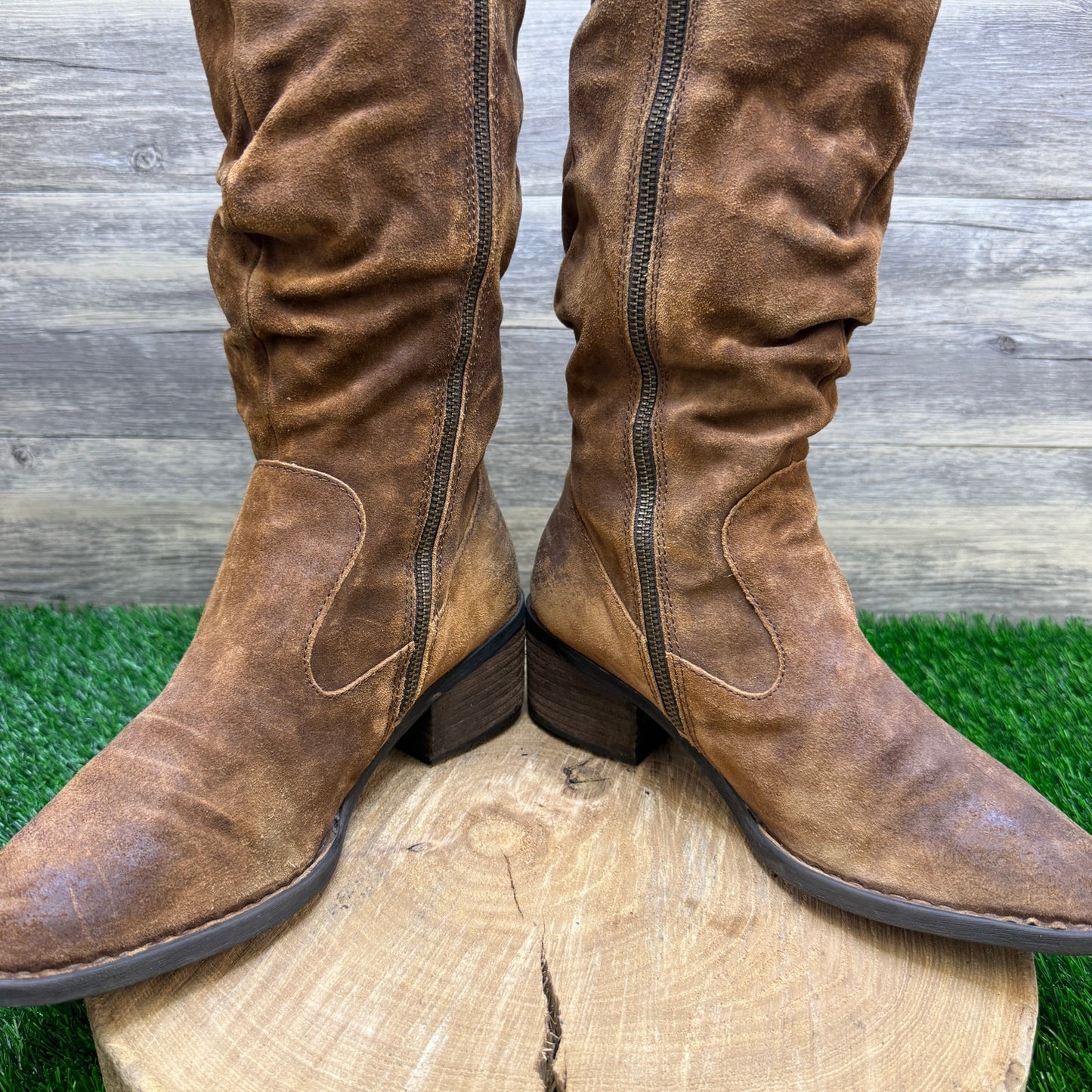 Born Women - Size 9M - Brown Suede Slouch Tall Boots Style CQG17