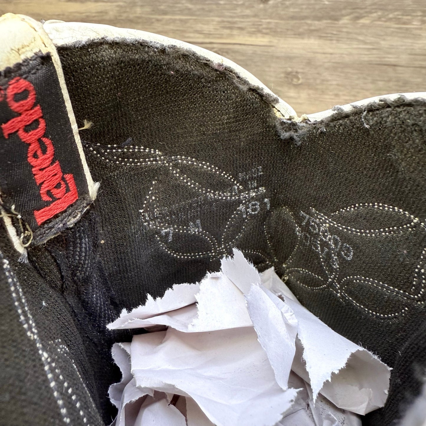 Laredo Women - Size 7M - Vintage Cream Tassel Cowboy Boots 181