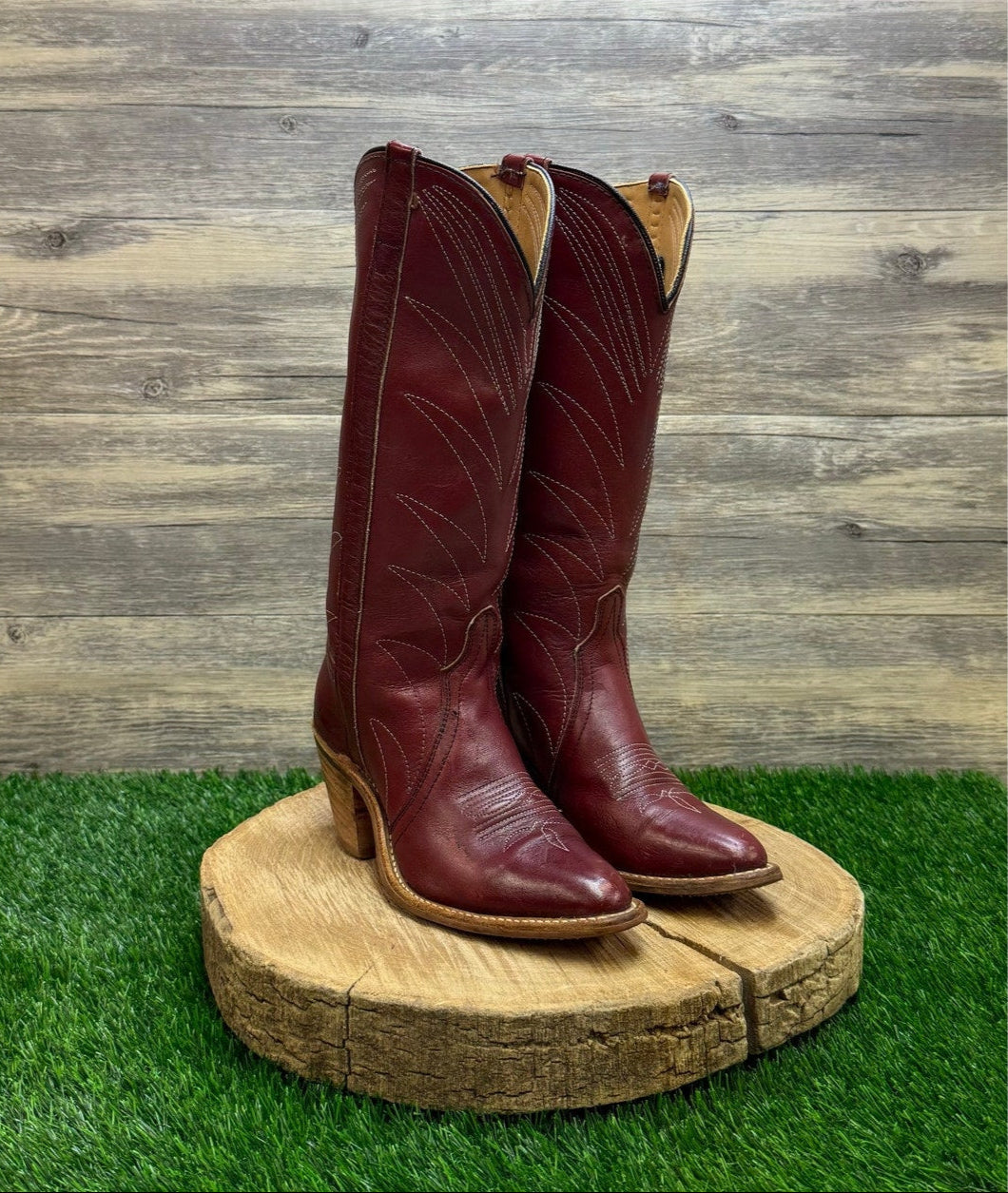Unknown Women - Size 6R - Vintage Maroon Tall Shaft Cowboy Boots Style 1408