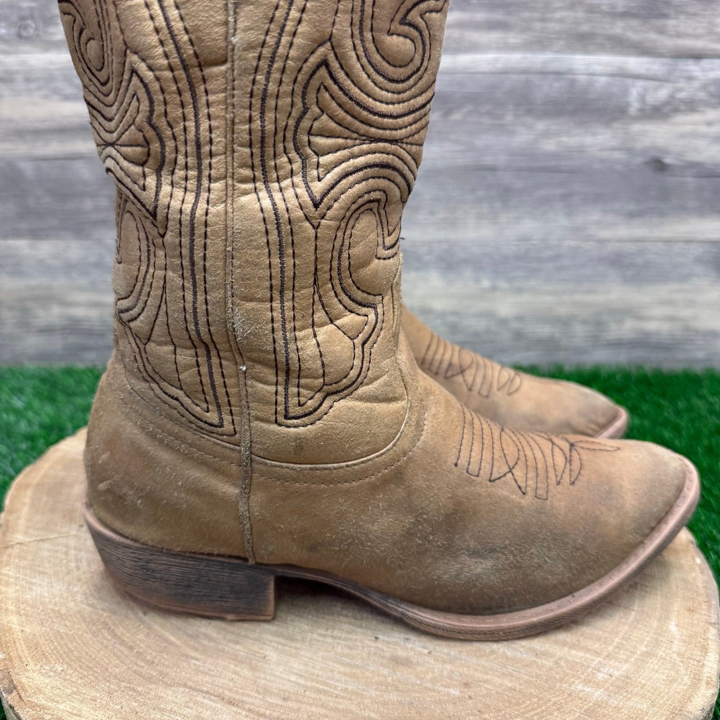 Coconuts Women - Size 8M - Tan Soft Faux Leather Cowboy Boots Legend