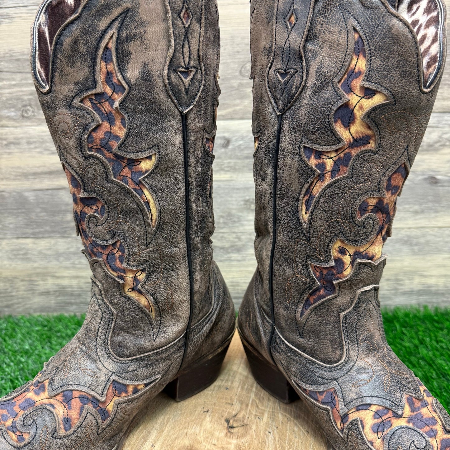 Laredo Women - Size 8M - Brown Leopard Inlay Snip Toe Cowboy Boots 52130