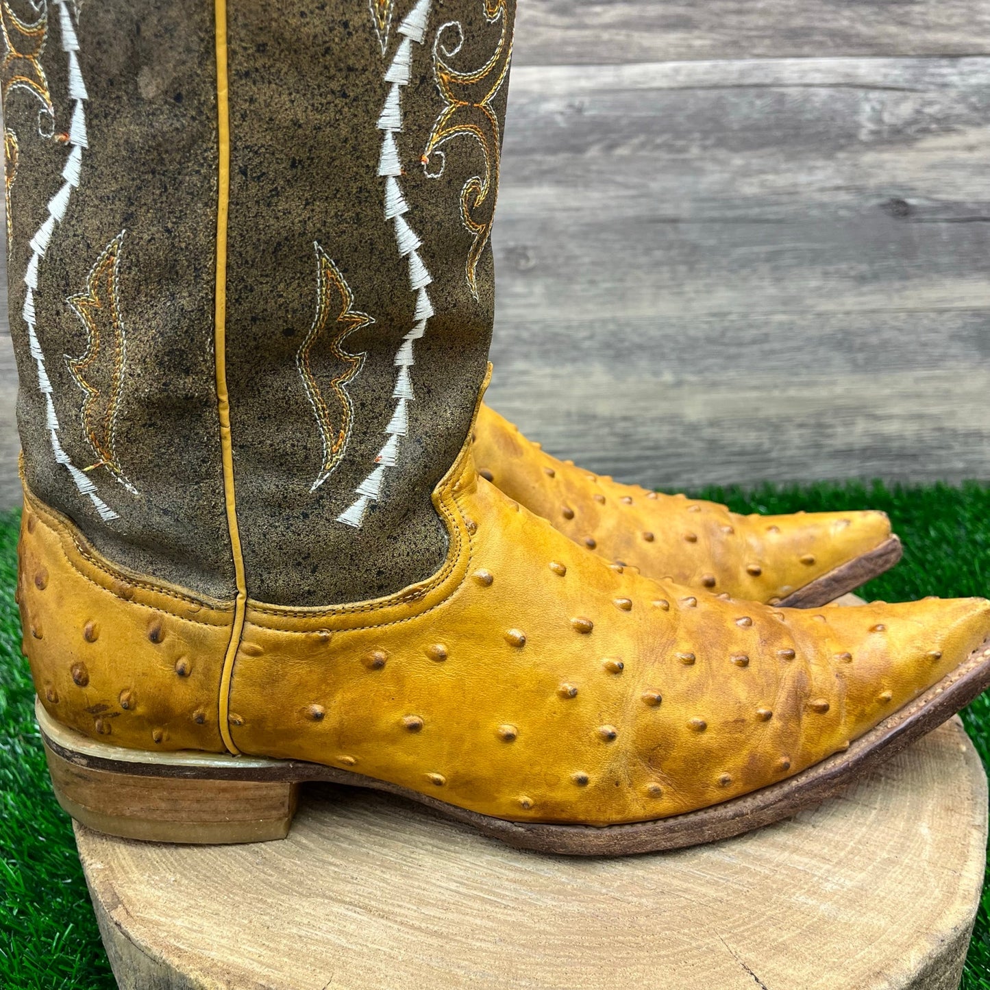 Gran Lider Men - Size 10 - Tan Faux Ostrich Cowboy Boots