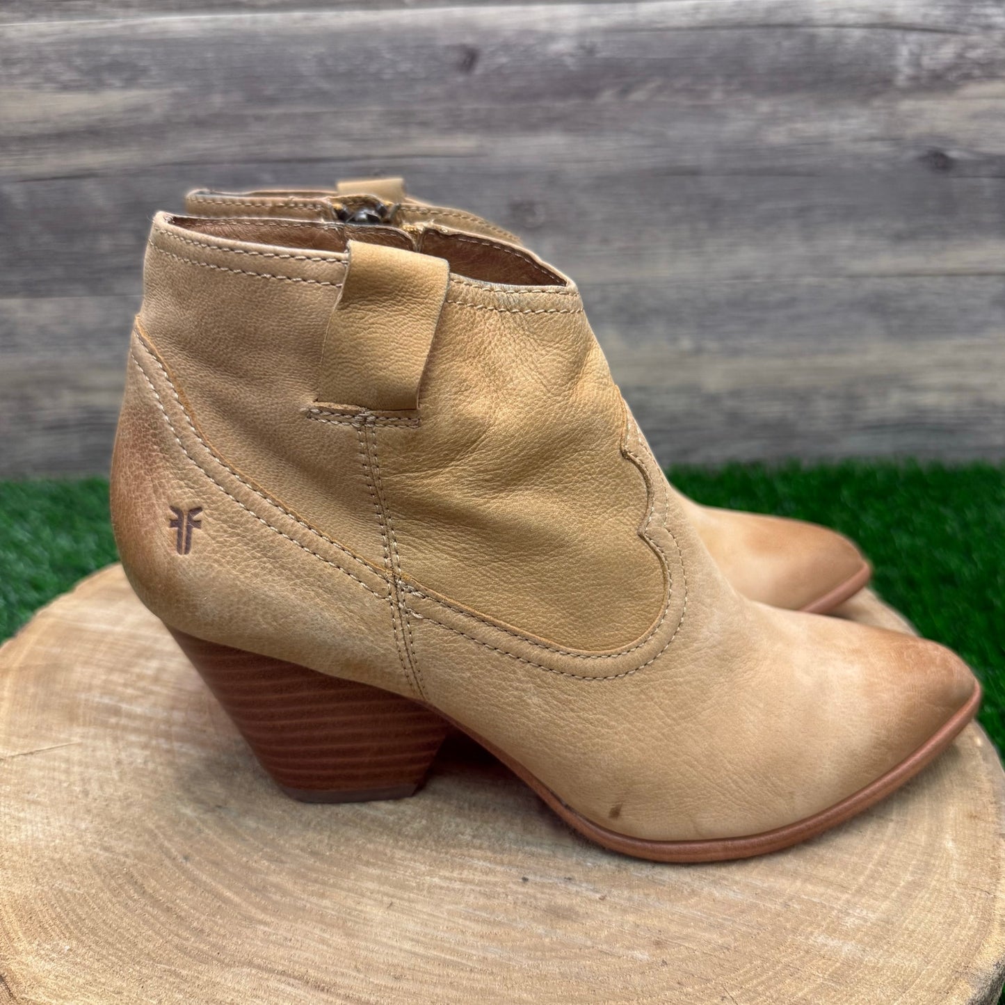 Frye Women - Size 7.5M - Tan Ankle Zipper Boots Style 3479258