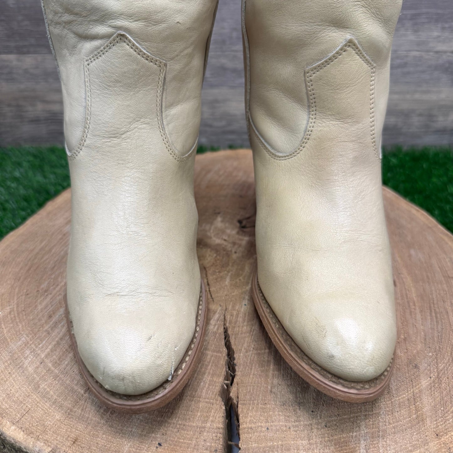 Capezio Women - Size 7.5M - Vintage Cream High Heeled Cowboy Boots Style L709