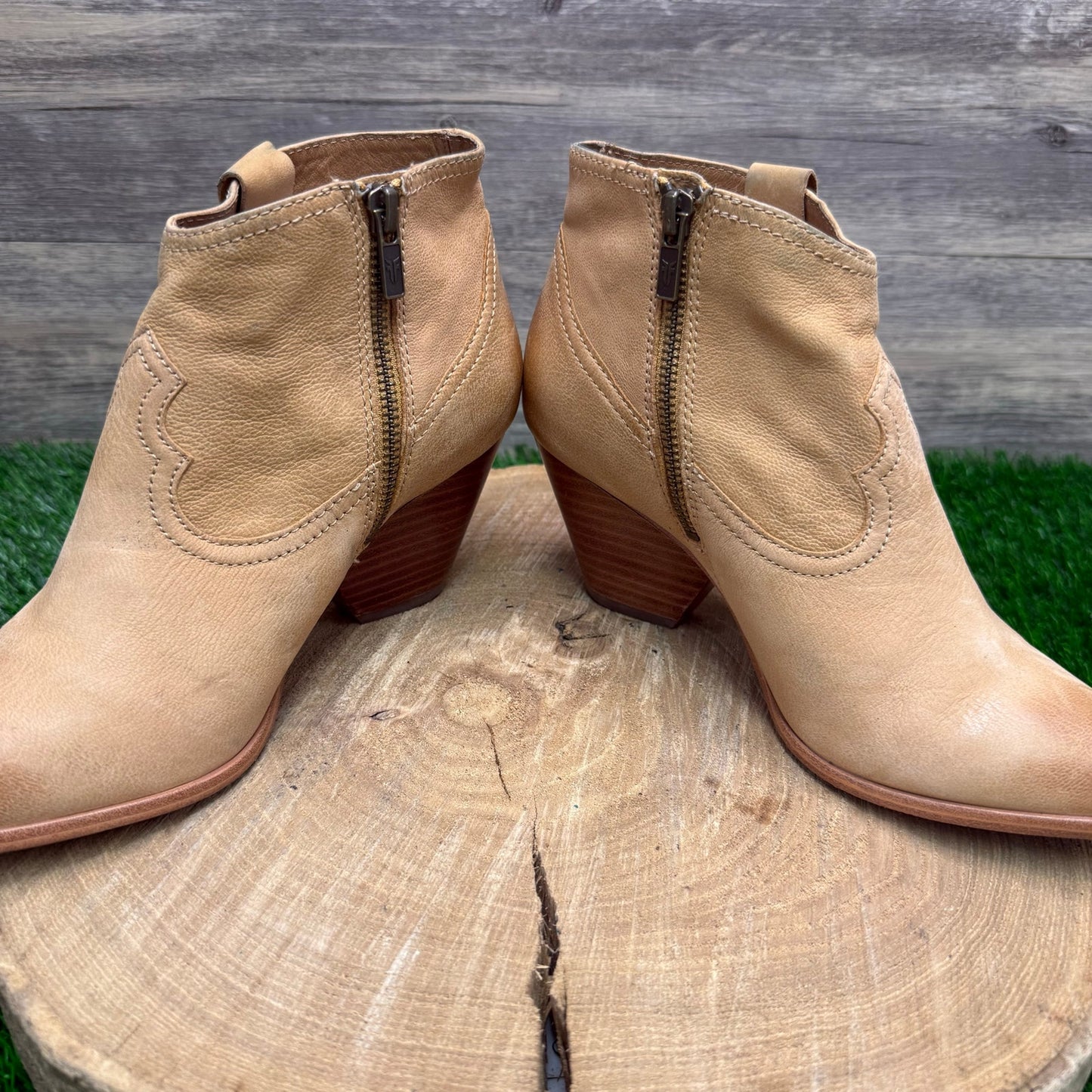 Frye Women - Size 7.5M - Tan Ankle Zipper Boots Style 3479258