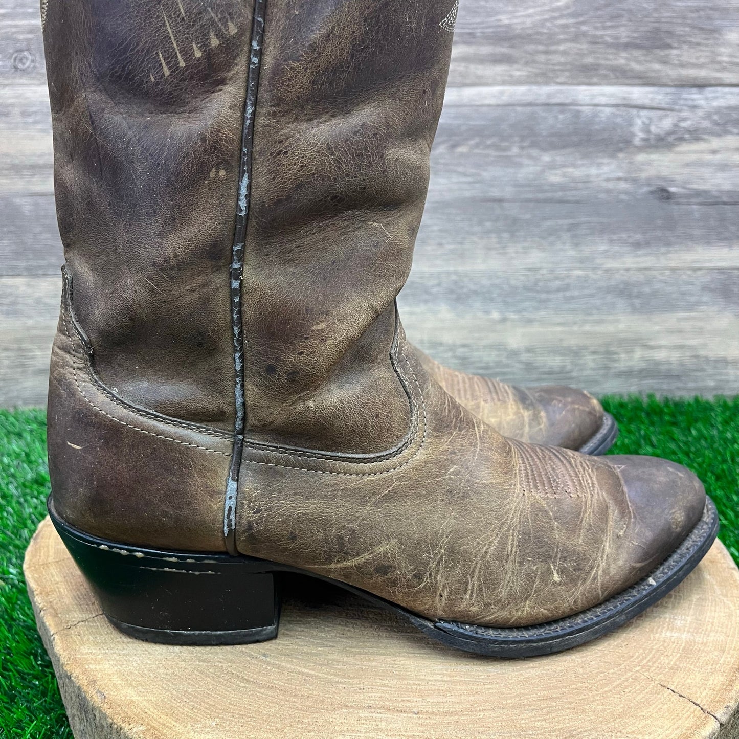 Ariat Men - Size 10D - Brown Pull On Cowboy Boots Style 34625
