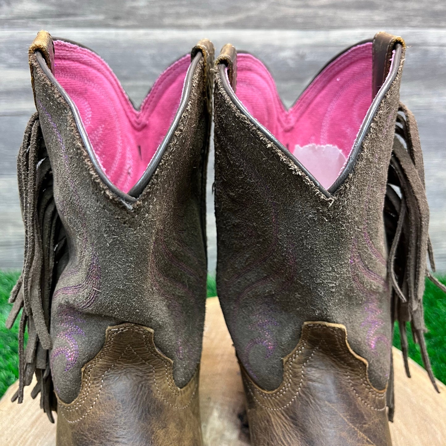 Ariat Youth - Size 1 - Brown Fringe Snip Toe Cowboy Boots Style 10011908