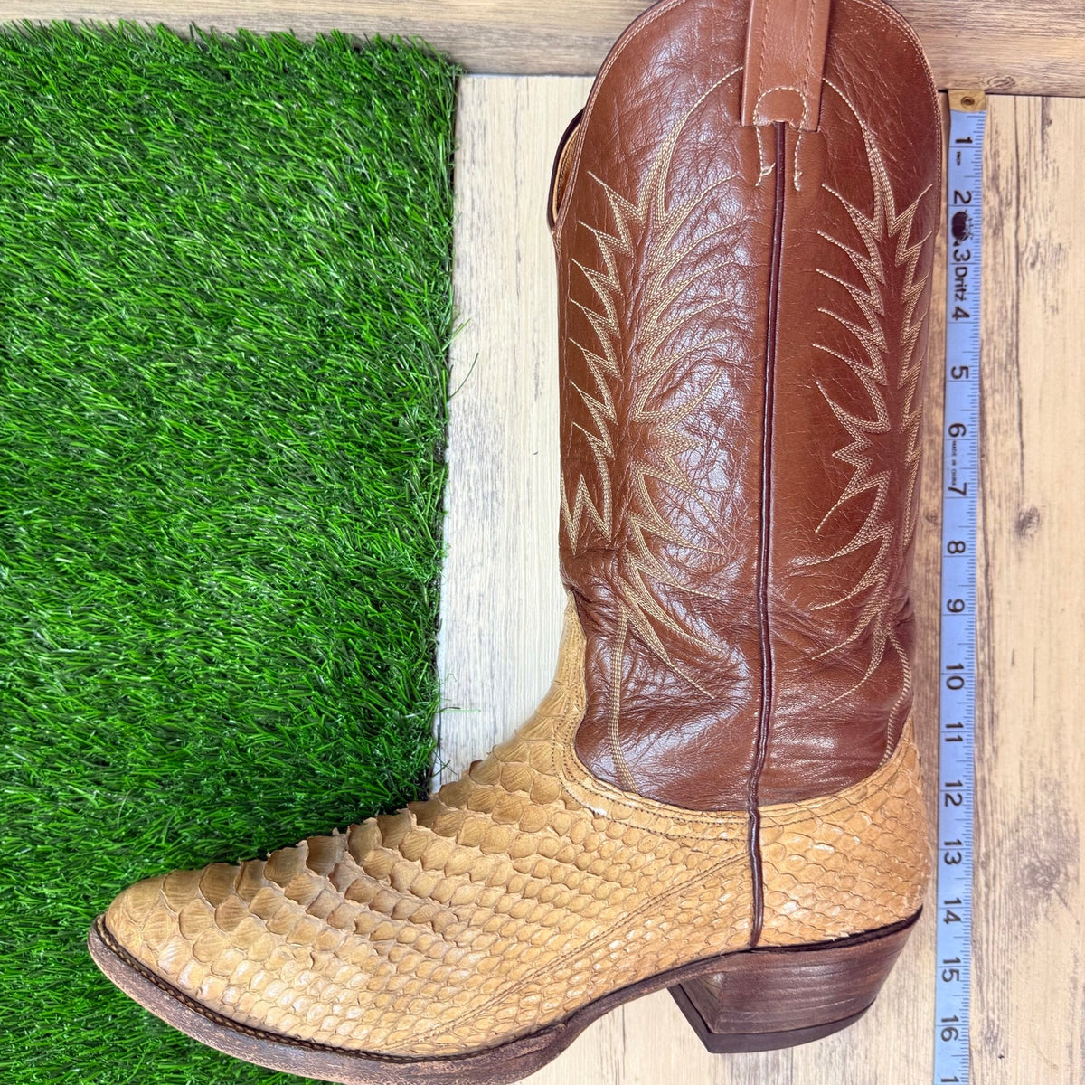 Nocona Men - Size 12B - Tan / Brown Python Snake Western Cowboy Boots 2717C