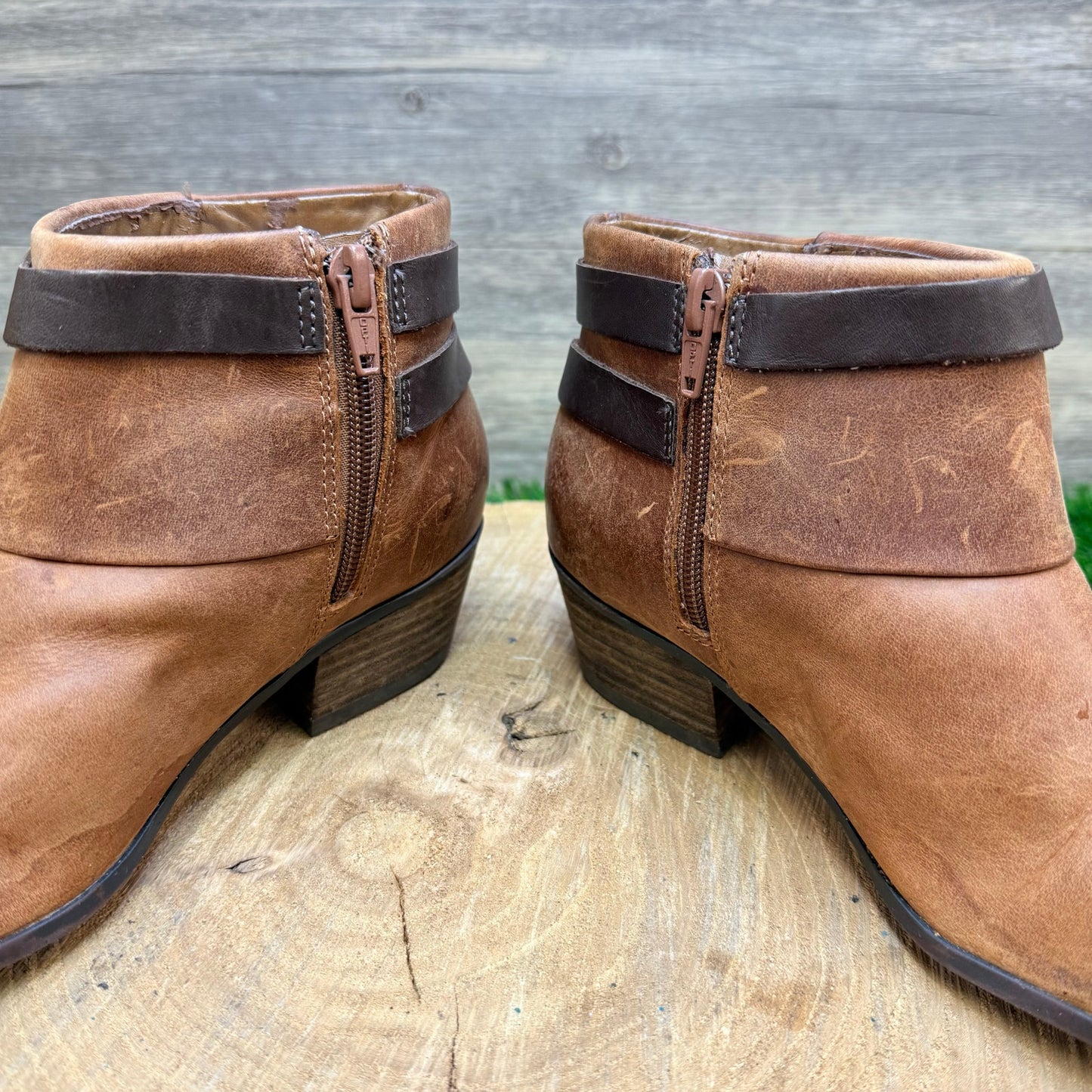 Clarks Women - Size 5M - Tan Ankle Strappy Zipper Boots