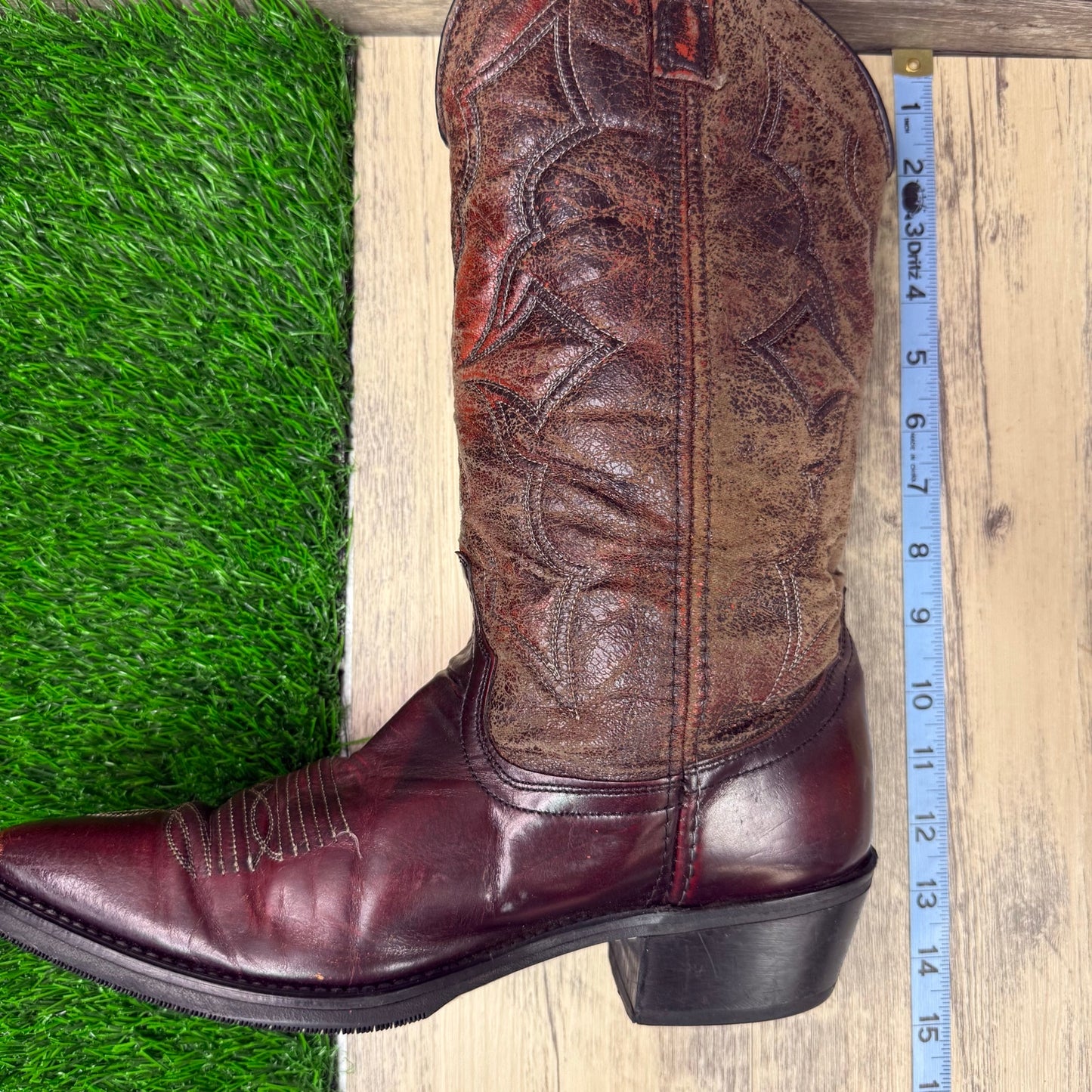 Acme Men - Size 8.5EW - Vintage Burgundy Faux Leather Cowboy Boots Style 4698