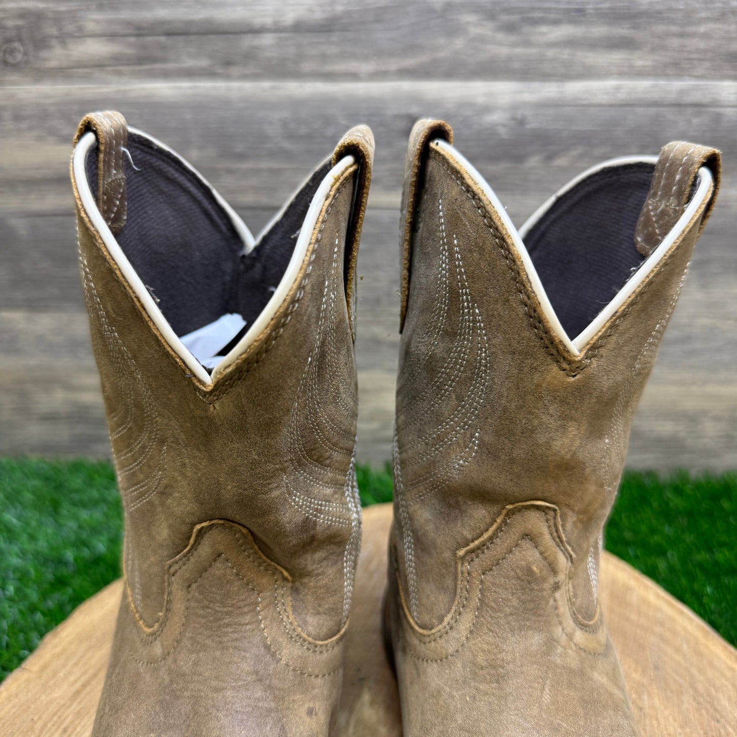Ariat Youth - Size 2 - Tan Wiggle Room Square Toe Cowboy Boots Style 10035778