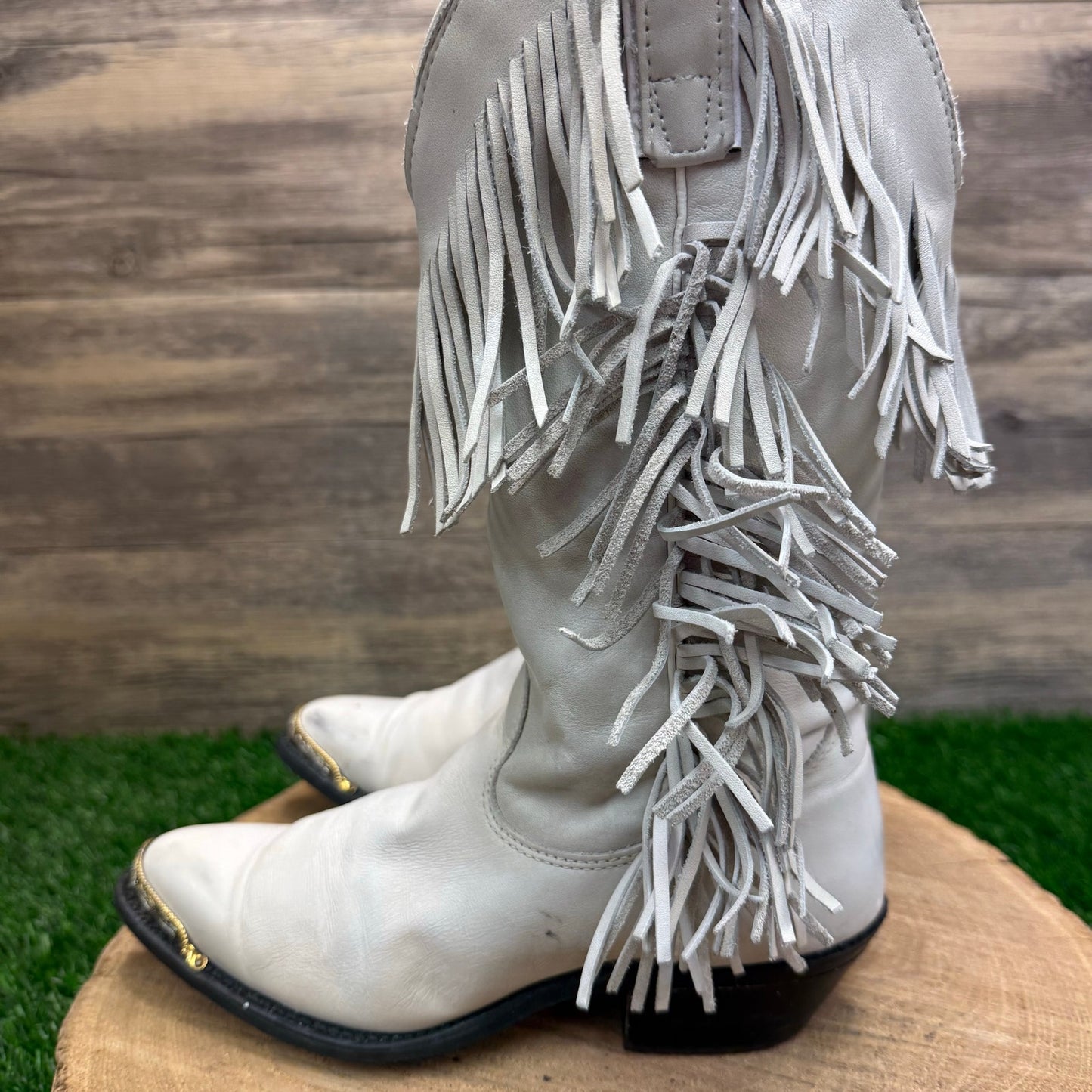 Capezio Women - Size 5M - Vintage White Fringe Toe Plate Cowboy Boots L699