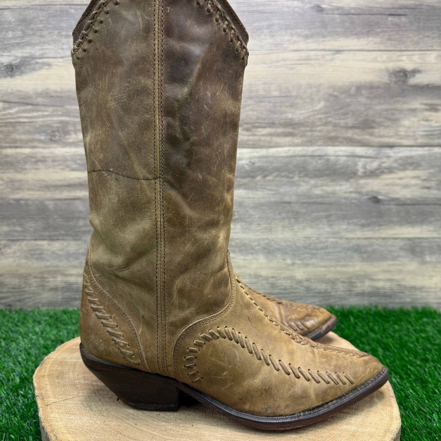 Zodiac Women - Size 9 - Vintage Tan Whip Stitch Cowboy Boots