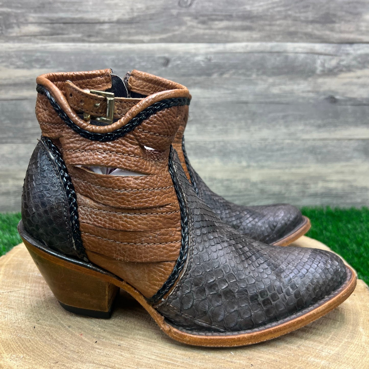 Veari Women - Size 6.5 - Brown Two Tone Snake Zipper Ankle Boots