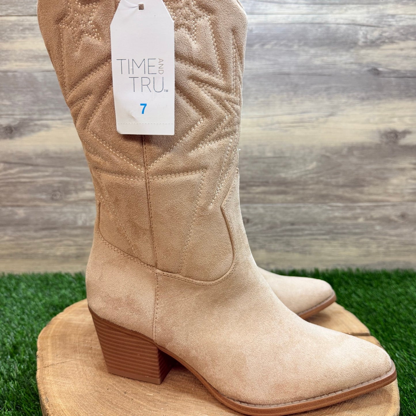 NEW Time and Tru Women - Size 7 - Beige Faux Suede Puff Zipper Cowboy Boots