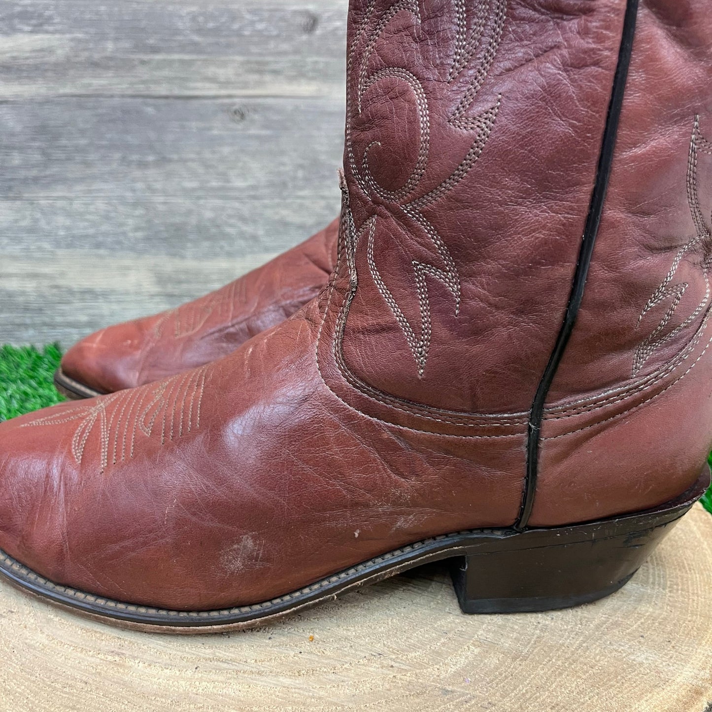 Laredo Men - Size 10.5EE - Brown Cowboy Boots Style 7021