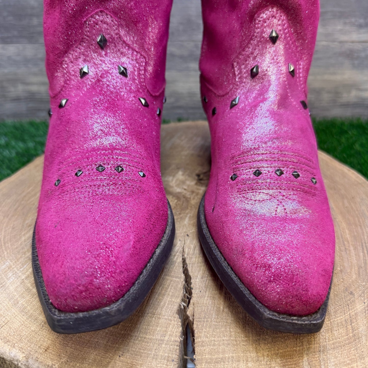 Ariat Youth - Size 6 - Pink Studded Snip Toe Cowboy Boots Style 10012798