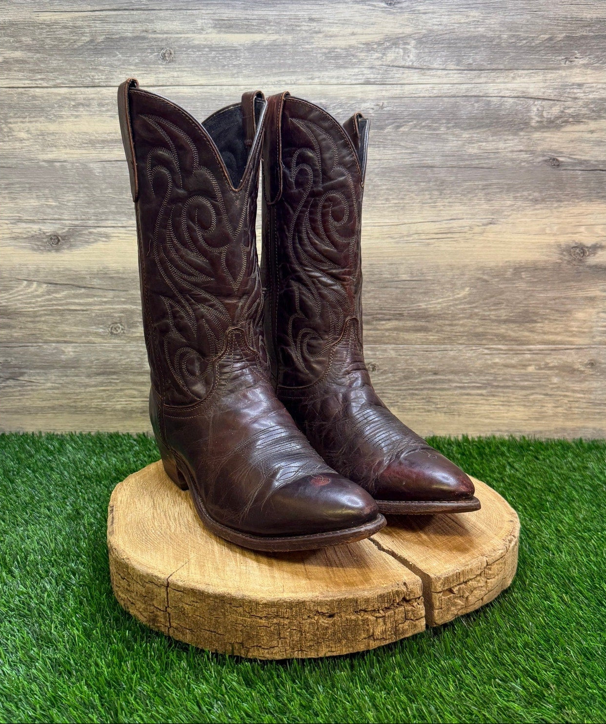 Laredo Men - Size 10.5D - Vintage Burgundy Western Cowboy Boots Style 53275
