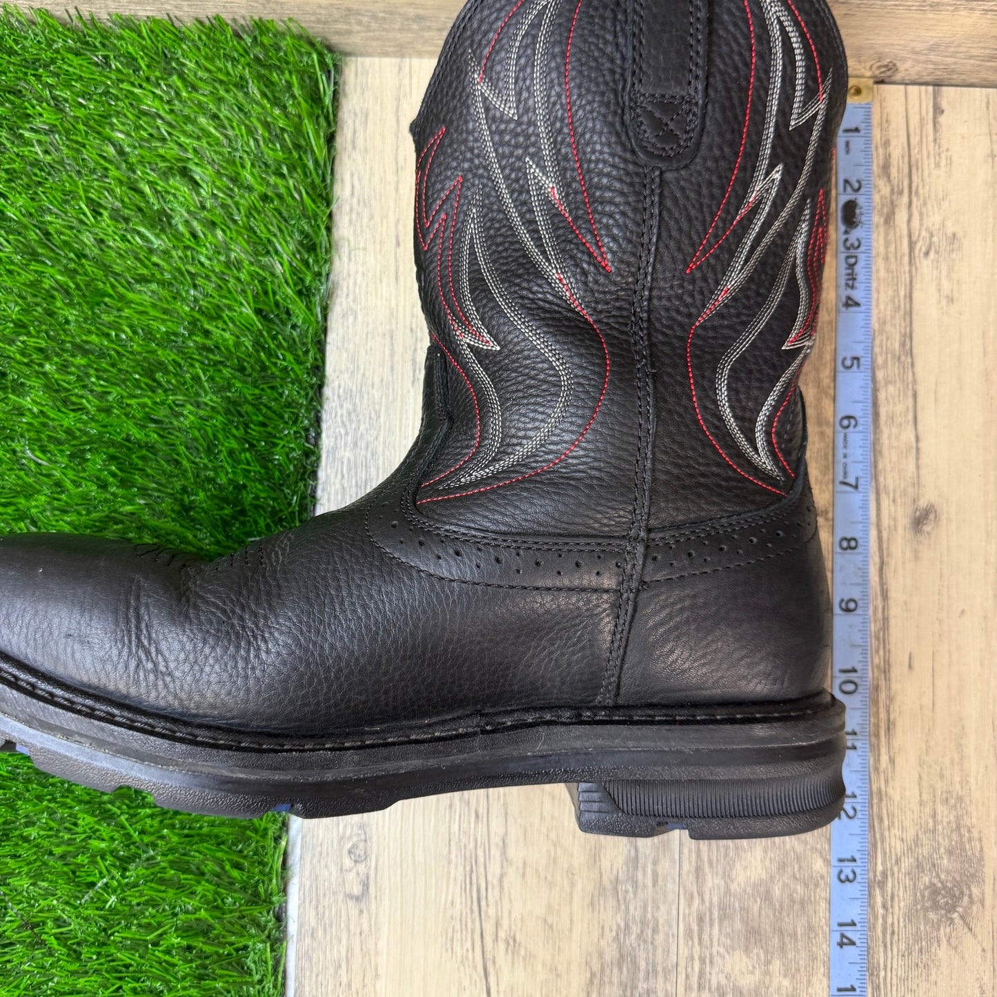Ariat Work Men - Size 10.5EE - Black/Red Steel Square Toe Cowboy Boots F2413