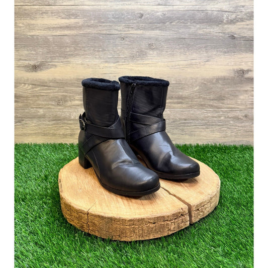 Khombu Women - Size 8.5M - Black Faux Leather Buckle Ankle Boots Madison