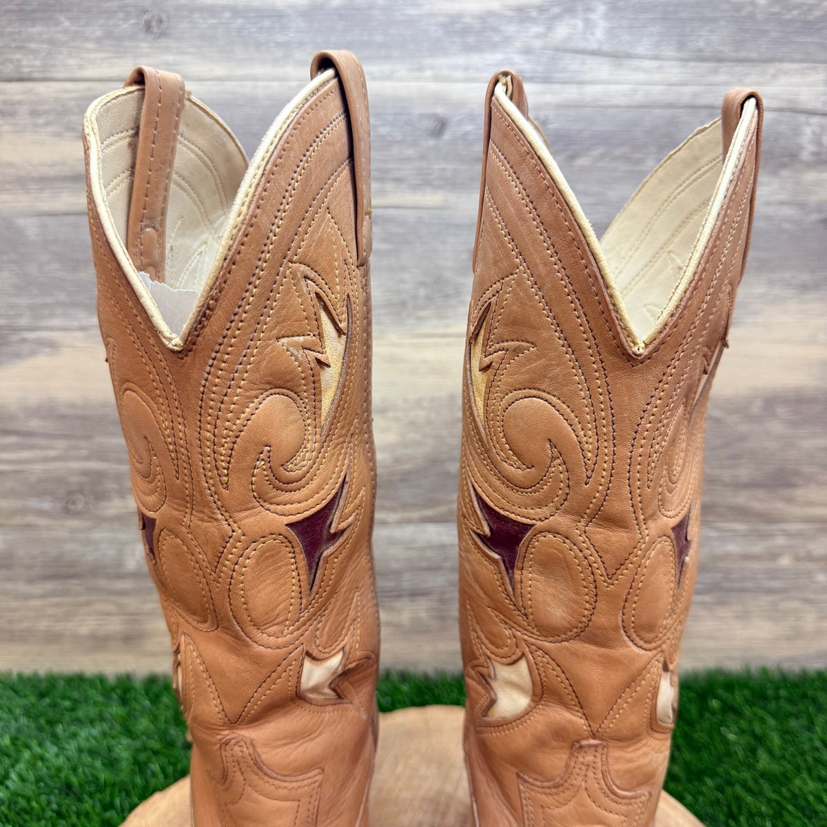 Dingo Women - Size 6M - Vintage Sand Heeled Cutout Western Cowboy Boots 7494