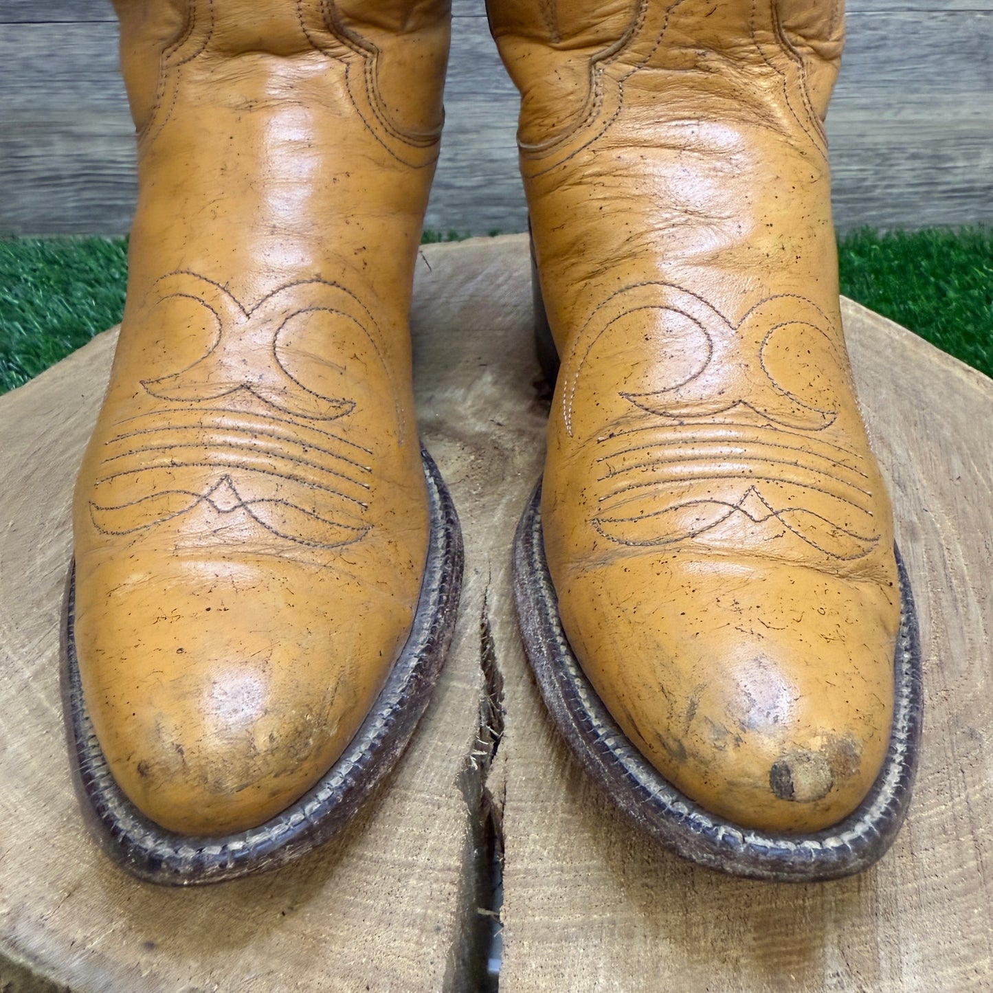 Justin Women - Size 7B - Vintage Marbled Sand Cowboy Boots Style L4127