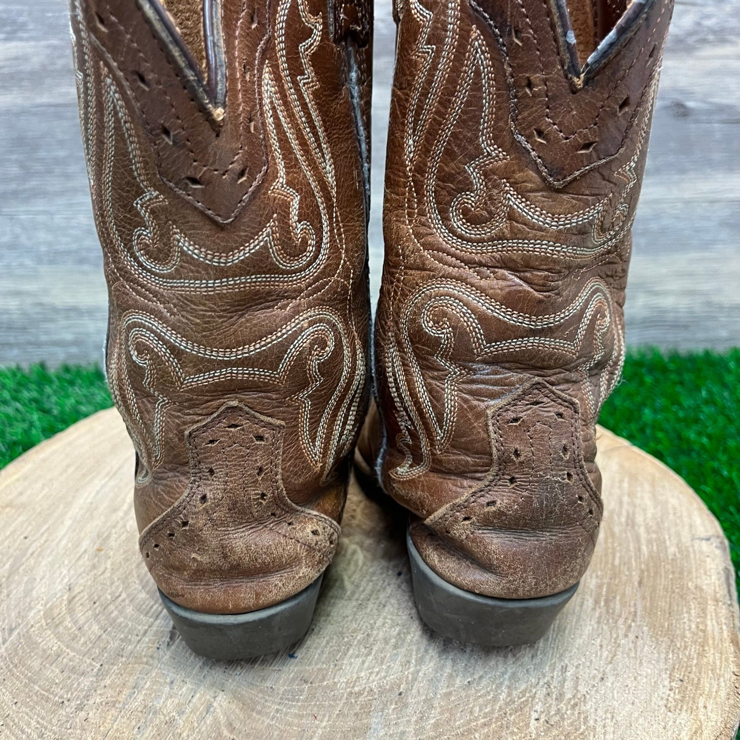 Ariat Youth - Size 13 - Brown Snip Toe Cowboy Boots