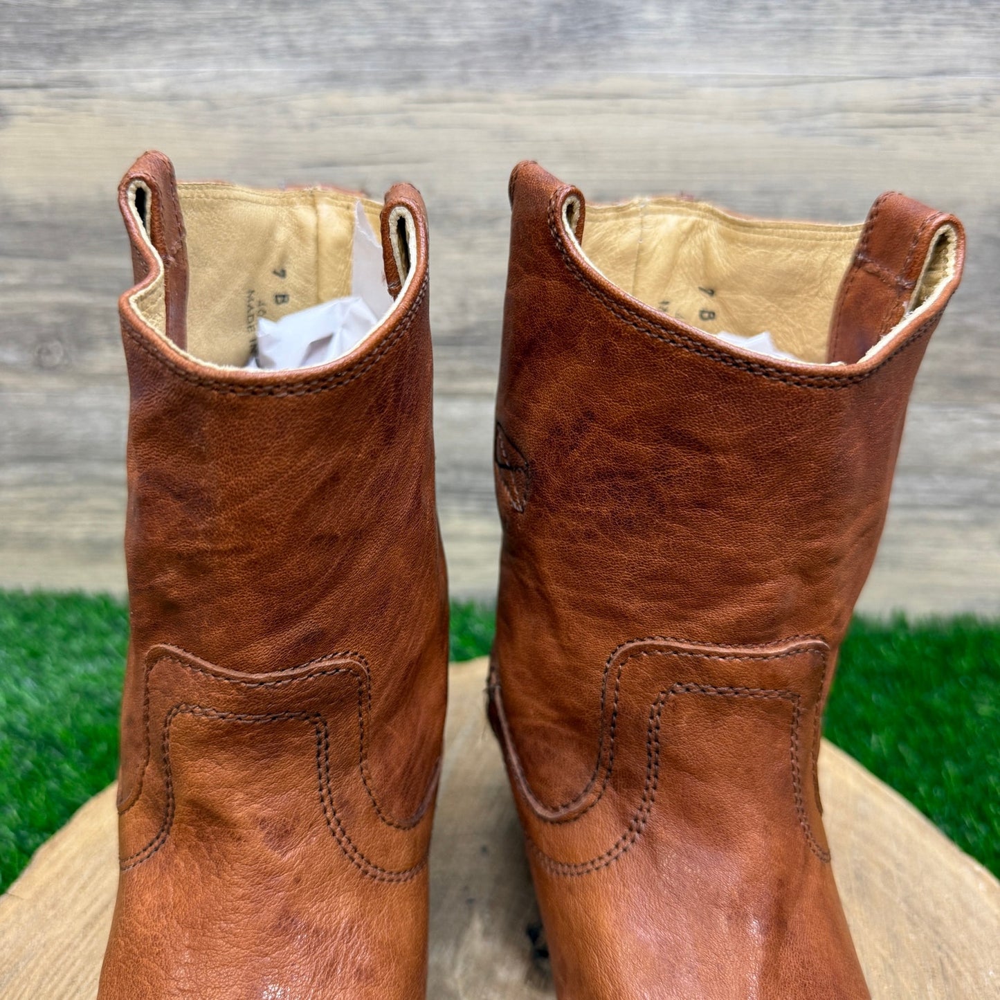Frye Women - Size 7B - Cognac Carson Tab Ankle Boots Style 76461