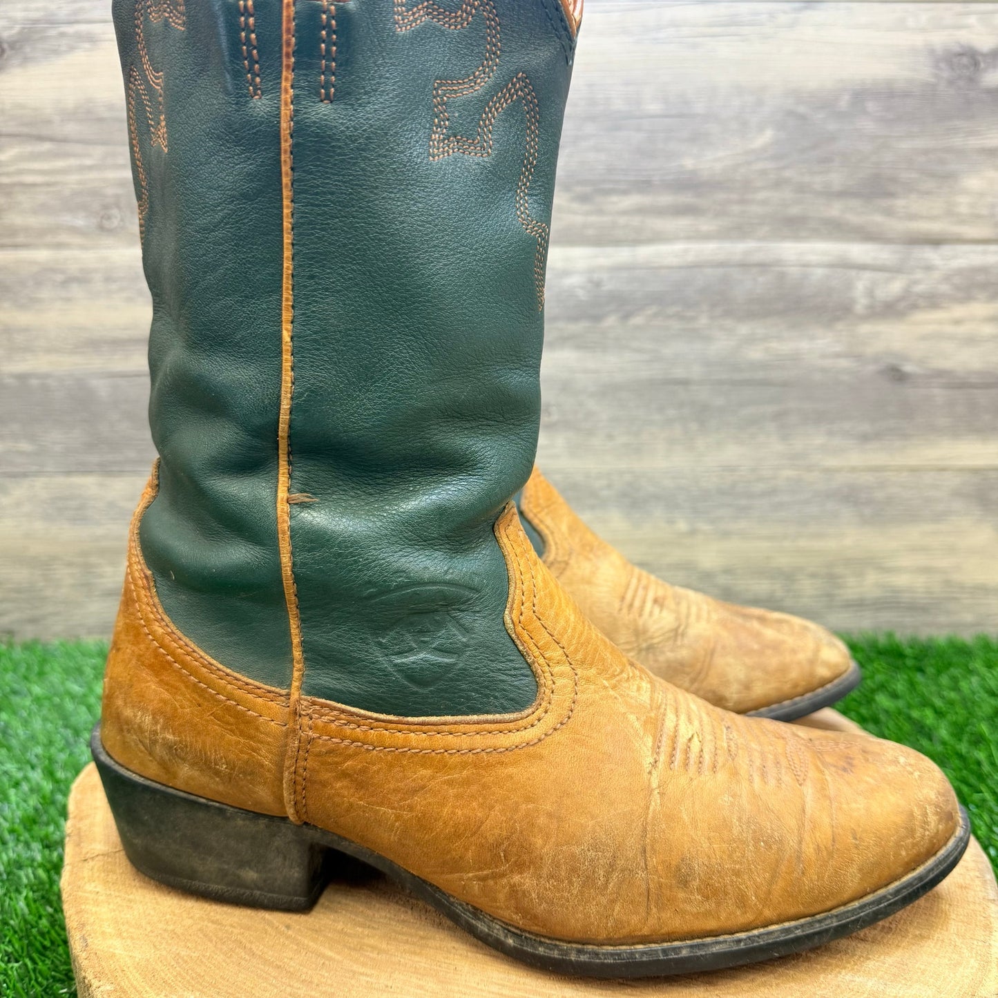 Ariat Men - Size 8 - Brown / Green ATS Tech Cowboy Boots 34289