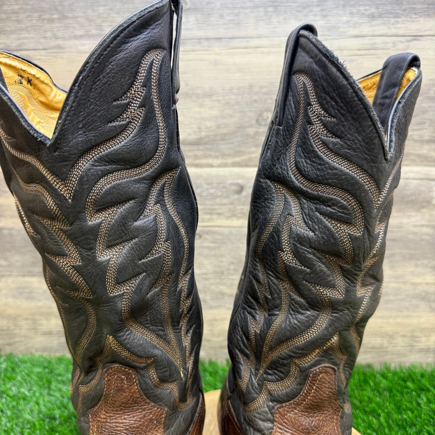 Tony Lama Men - Size 8.5EE - Vintage Black/Brown Cowboy Boots Style 6171