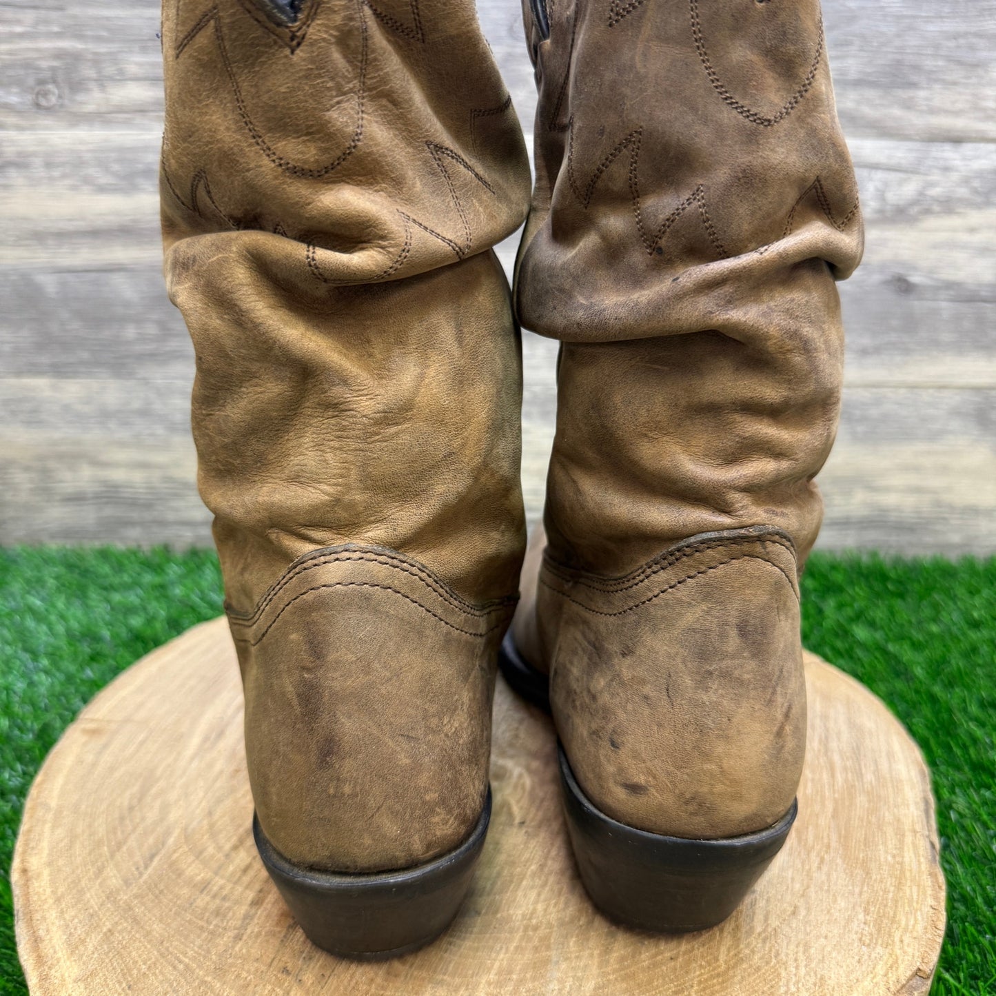 Durango Women - Size 9.5M - Brown Slouch Toe Plate Cowboy Boots Style RD542