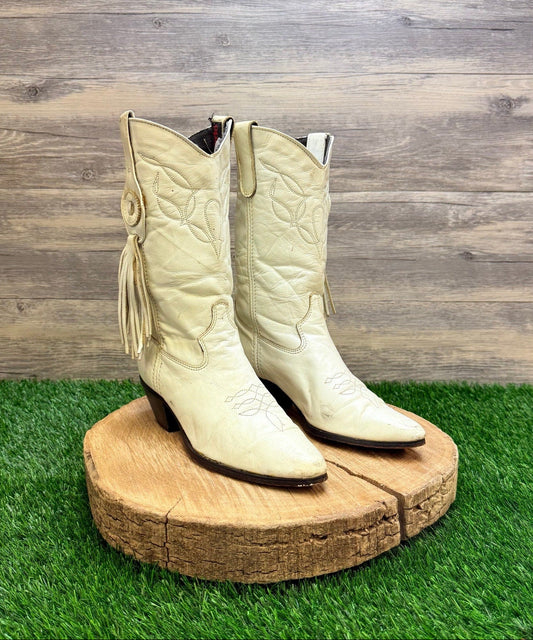 Laredo Women - Size 7M - Vintage Cream Tassel Cowboy Boots 181