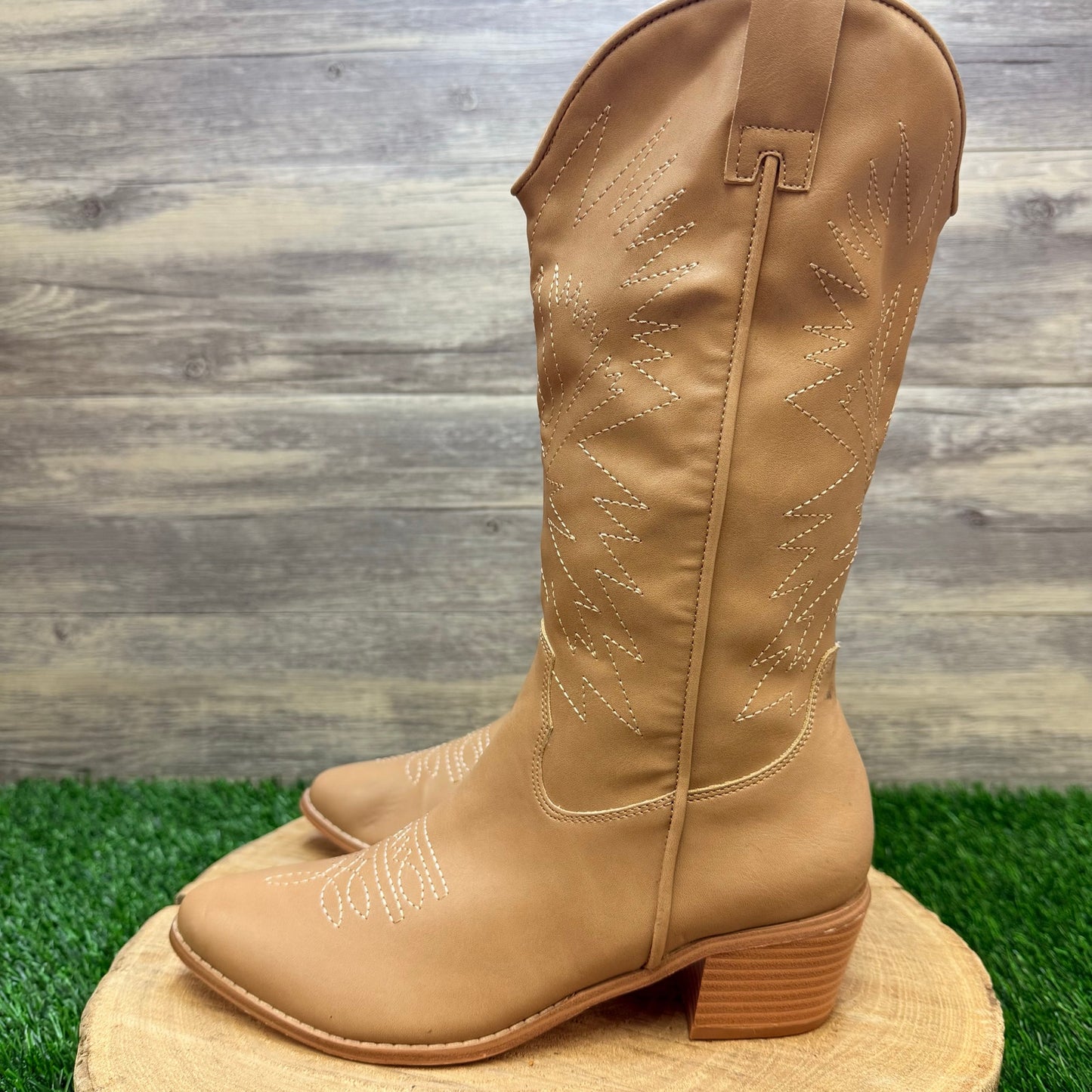 Unknown Women - Size 6.5 - Tan Faux Leather Zipper Cowboy Boots