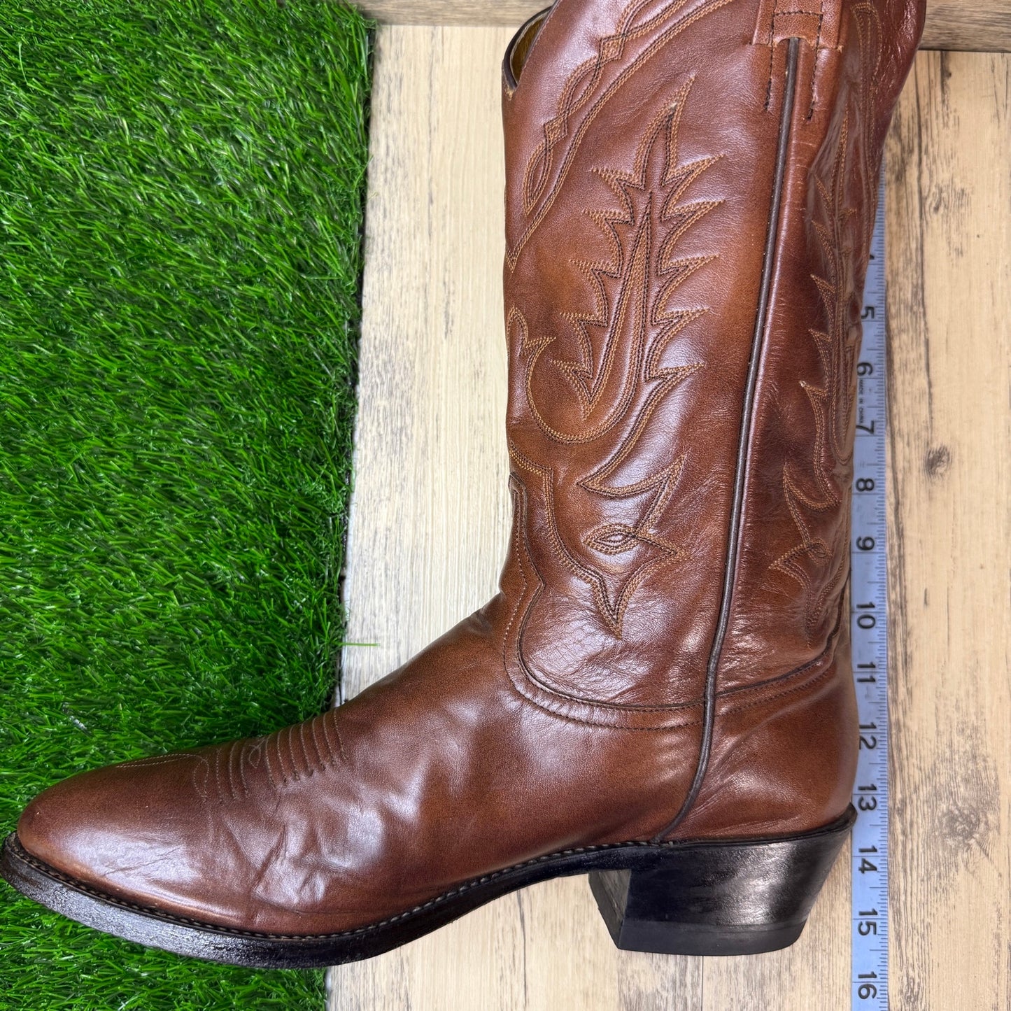 Tony Lama Men - Size 11D - Brown Western Cowboy Boots Style VM2989