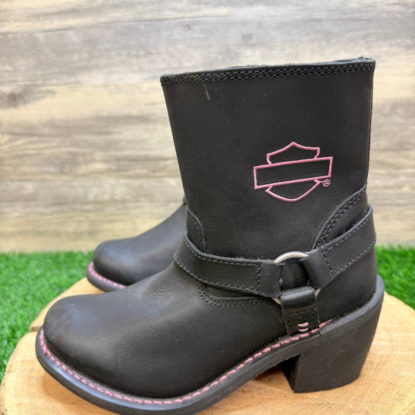 NEW Harley Women - Size 6 - Black / Pink Label Ankle Zipper Boors 87008