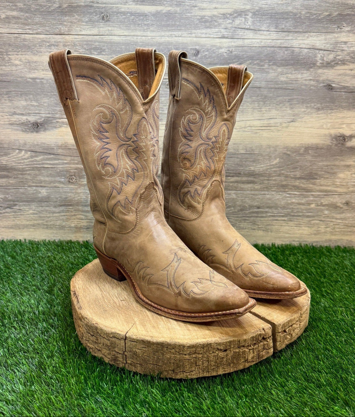 Nocona Men - Size 10B - Tan/Blue Stitching Western Cowboy Boots Style L02732