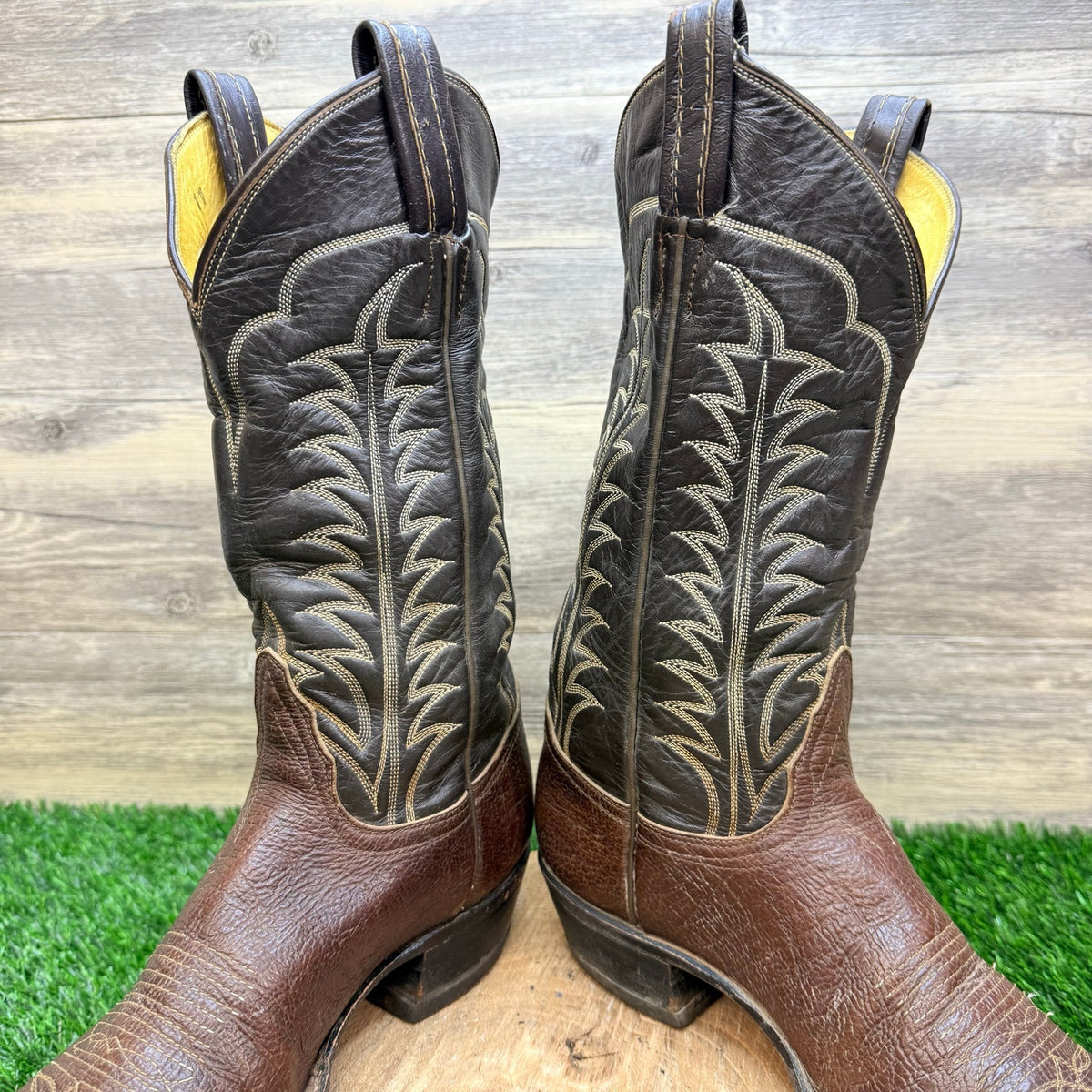 Tony Lama Men - Size 9A - Vintage Chocolate Bullhide Western Cowboy Boots 2991
