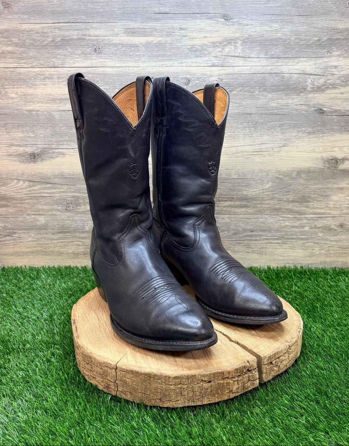 Ariat Men - Size 11EE - Black Heritage R Toe Cowboy Boots 10002192