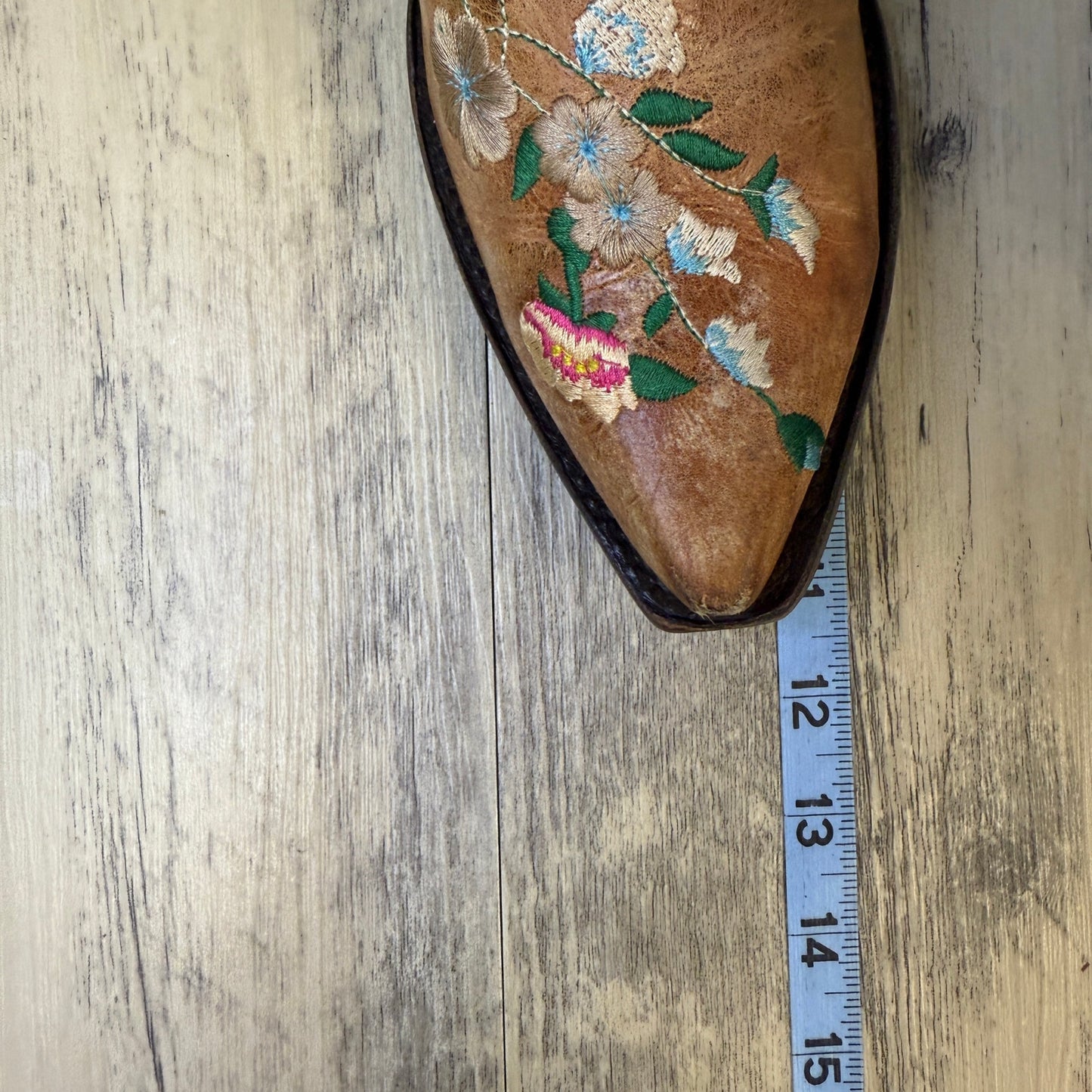 Macie Bean Women - Size 9M - Tan Rose Garden Snip Toe Cowboy Boots Style M8012